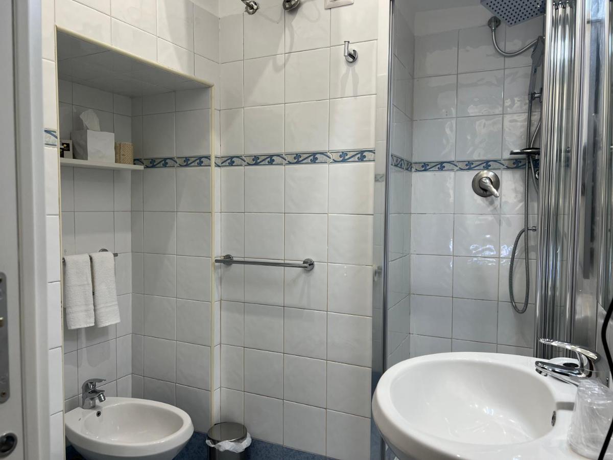 Bed and Breakfast Relais Ranieri Neapel Exterior foto